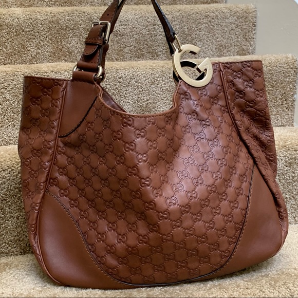 Gucci Handbags - Huge Gucci leather bag